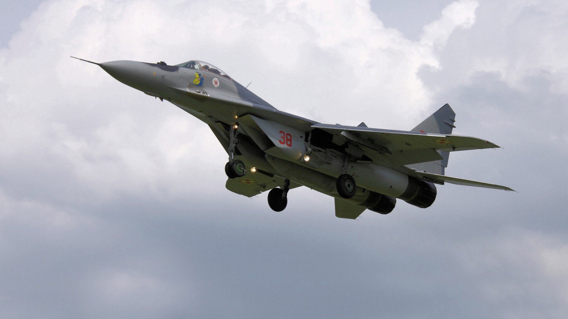 AYX GAME-中国足球赛事影响力逐步扩大，中国足球比赛实力