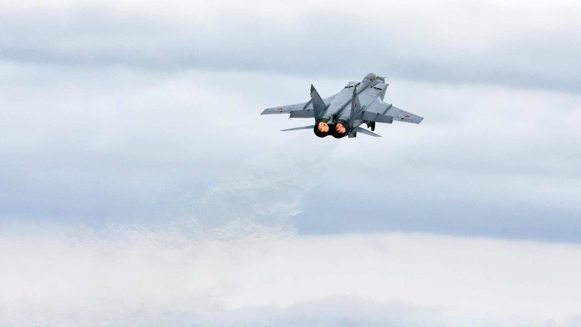 FIBA “Hoops For Green” 在阿尔及利亚举办环保篮球公益项目